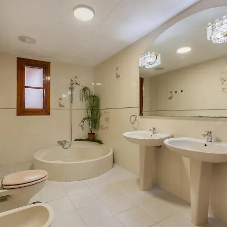 Vistablanca En Sola Planta Con Bonitas Vistas Y Piscina - Junto A La Capital Y La Alhambra * Сенес де ла Вега
